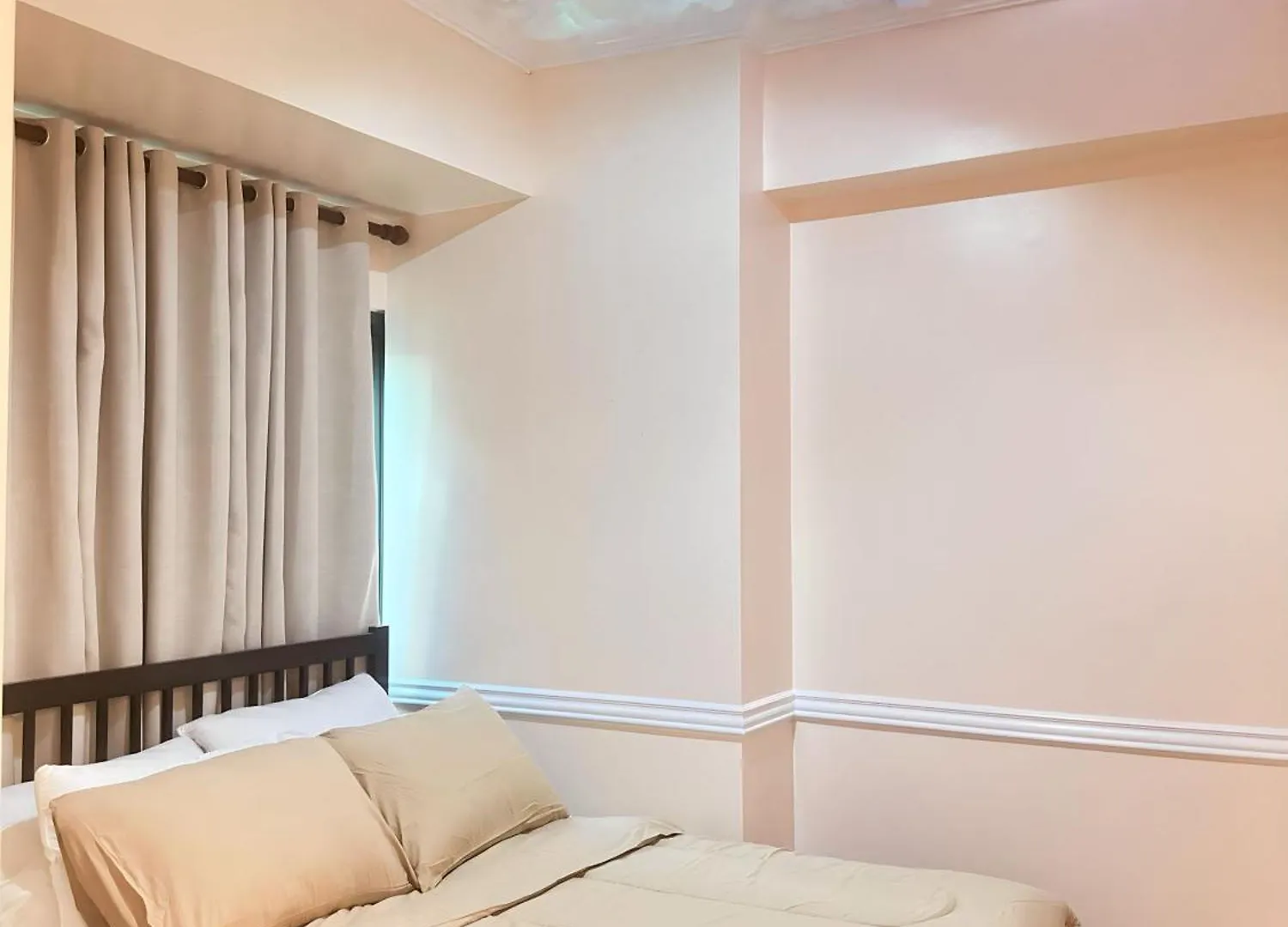 Affordable Staycation Airbnb Bgc location
